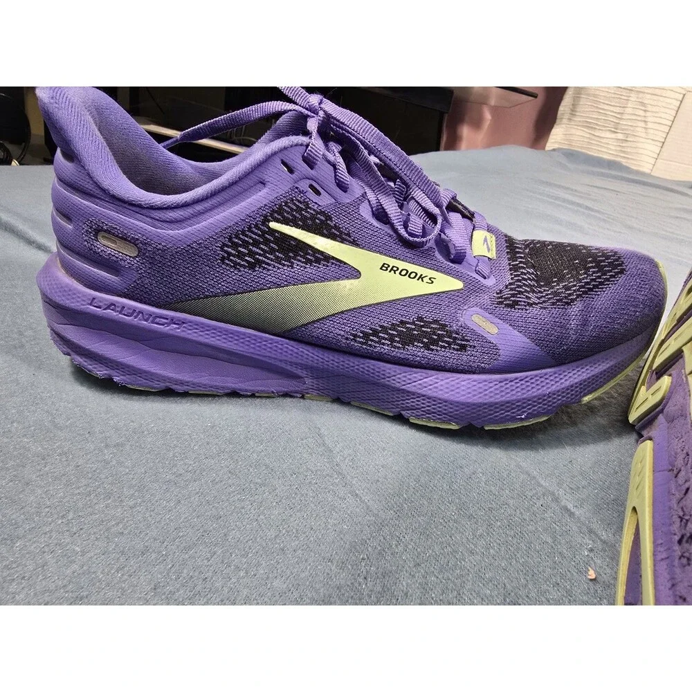 Brooks Launch GTS 9 Womens 8.5 Purple Running Shoes Athletic Casual 1203741B525